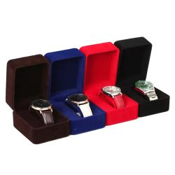 Velvet Watch Box with Rounded Corners – Elegant Design