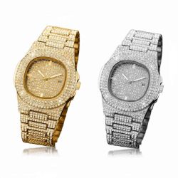 Luxury Full Diamond Men’s Quartz Watch – Stainless Steel Sports Wristwatch with Calendar